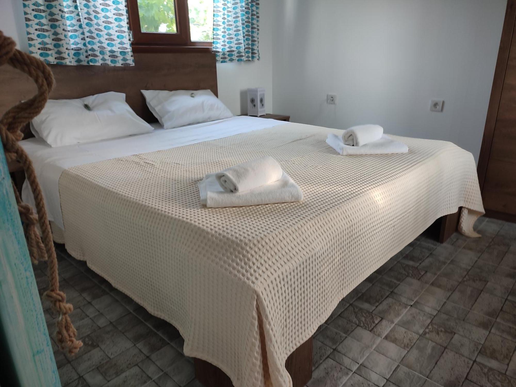 Blue Breeze Aparthotel Órmos Prínou Szoba fotó